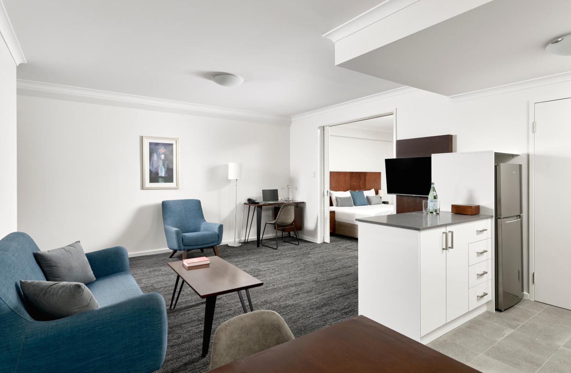 Quest West End Aparthotel Perth Exterior photo