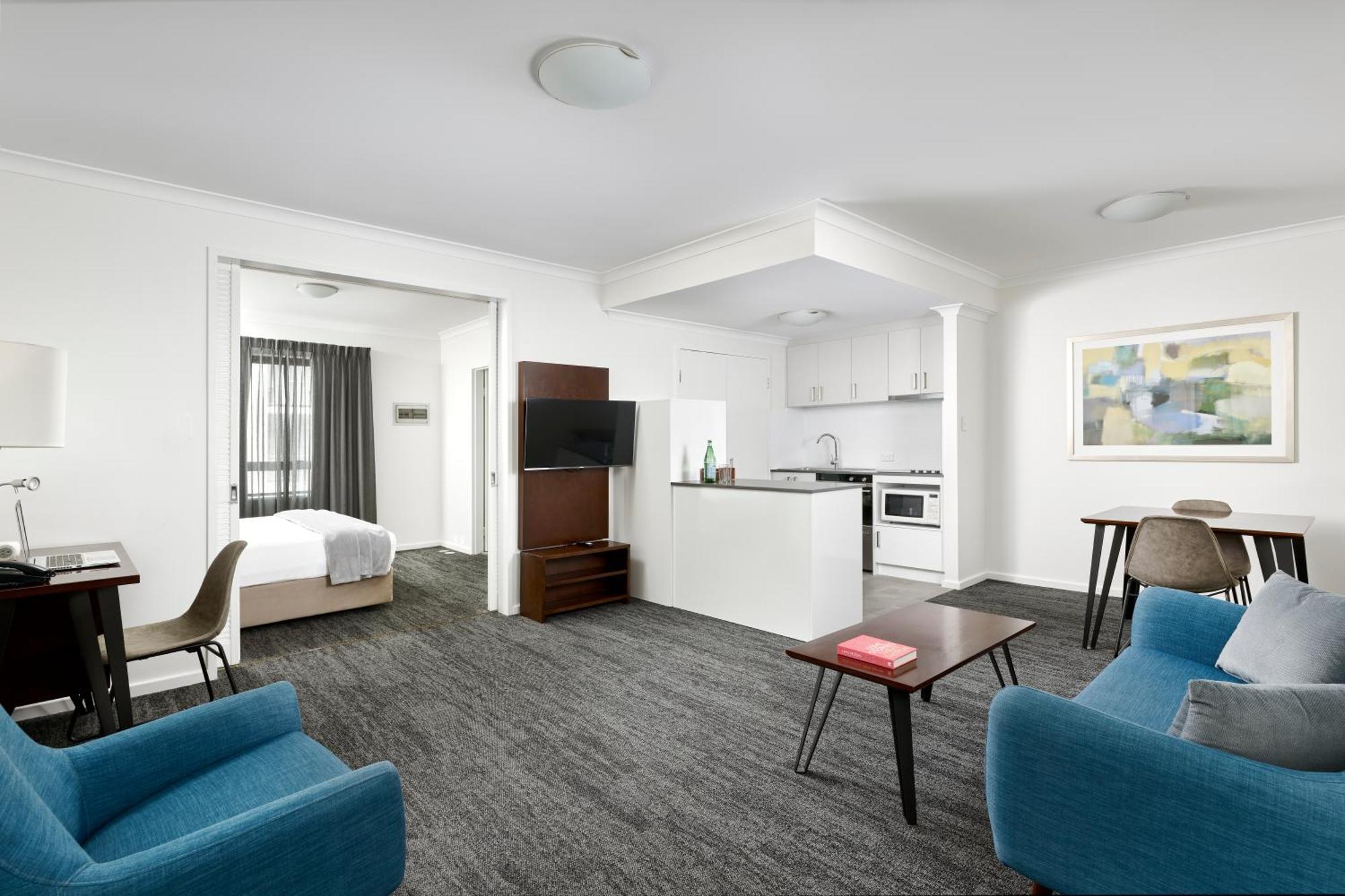 Quest West End Aparthotel Perth Exterior photo
